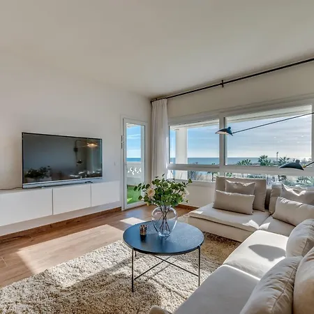 Apartament Vacation I 1 Puerto Banus Sea Front Rental, Renovated Marbella